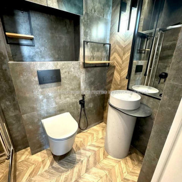 Продам квартиру, Григория Сковороды ул. , 1 кім., 42 м², авторский дизайн 
