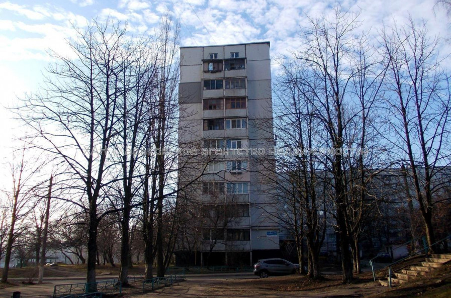 Сдам квартиру, Амосова ул. , 1  ком., 33 м², косметический ремонт 
