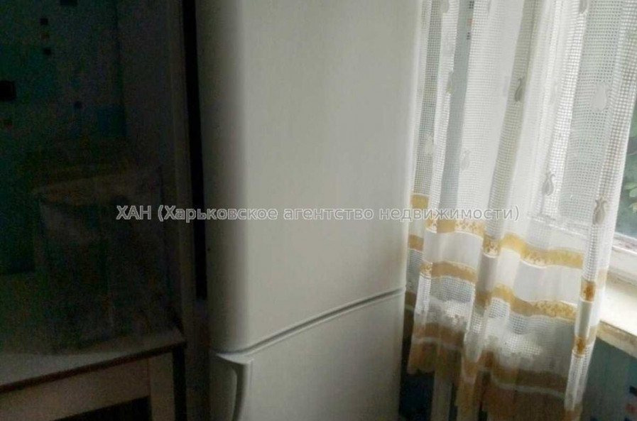 Продам квартиру, Ньютона ул. , 2 кім., 46 м², советский ремонт 