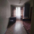 Продам квартиру, Ньютона ул. , 2 кім., 46 м², советский ремонт 