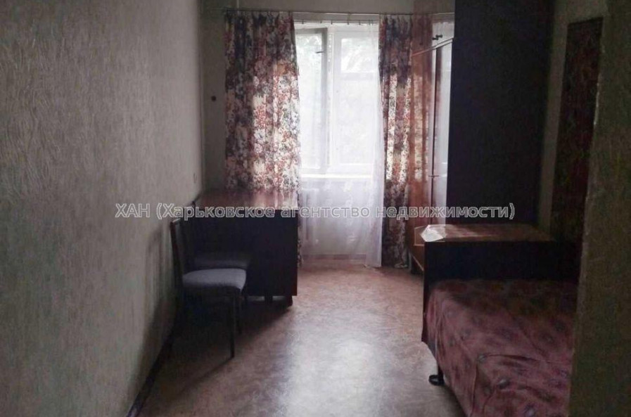 Продам квартиру, Ньютона ул. , 2 кім., 46 м², советский ремонт 