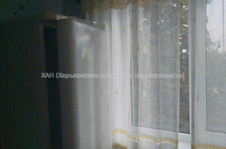 Продам квартиру, Ньютона ул. , 2 кім., 46 м², советский ремонт 
