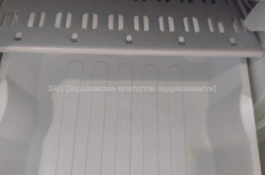 Продам квартиру, Ньютона ул. , 2 кім., 46 м², советский ремонт 