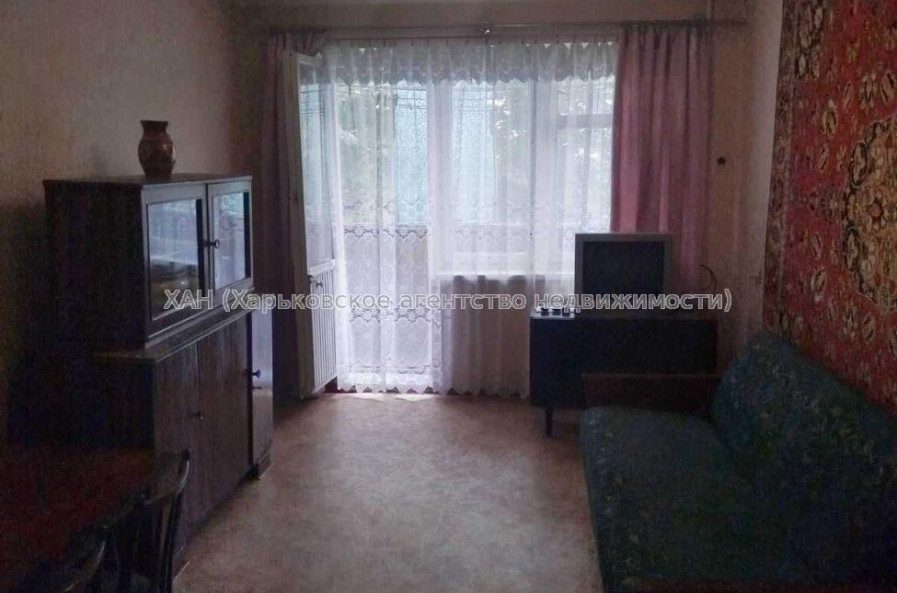 Продам квартиру, Ньютона ул. , 2 кім., 46 м², советский ремонт 