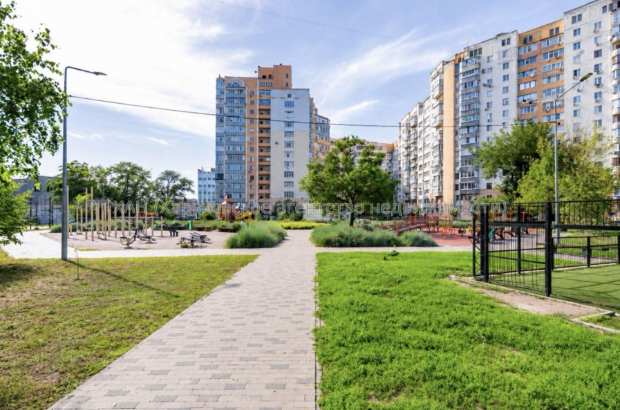 Продам квартиру, Георгия Тарасенко ул. , 2  ком., 45 м², капитальный ремонт 