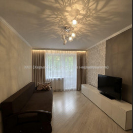 Продам квартиру, Георгия Тарасенко ул. , 2  ком., 45 м², капитальный ремонт
