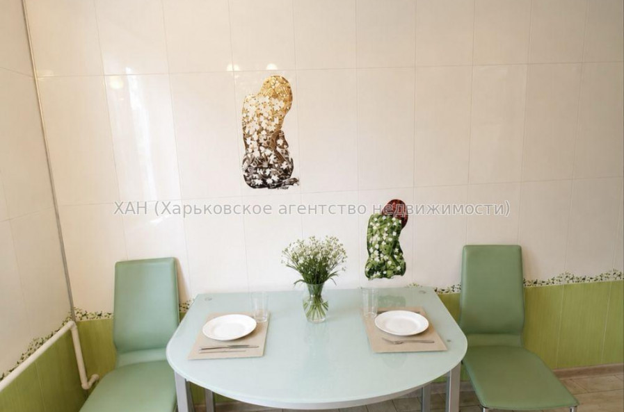 Продам квартиру, Георгия Тарасенко ул. , 2  ком., 45 м², капитальный ремонт 