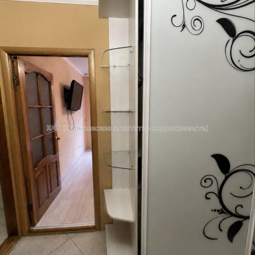Продам квартиру, Георгия Тарасенко ул. , 2  ком., 45 м², капитальный ремонт 
