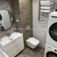 Продам квартиру, Жасминовый б-р , 3 кім., 56 м², евроремонт 