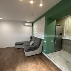 Продам квартиру, Жасминовый б-р , 3  ком., 56 м², евроремонт
