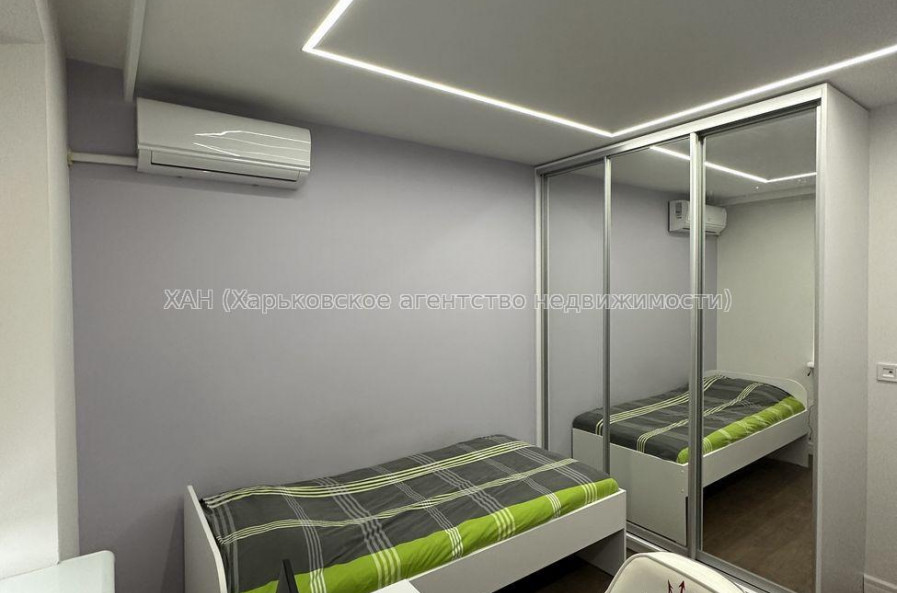 Продам квартиру, Жасминовый б-р , 3 кім., 56 м², евроремонт 