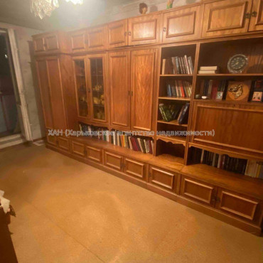 Продам квартиру, Волонтерская ул. , 71 , 2  ком., 45 м², советский ремонт 