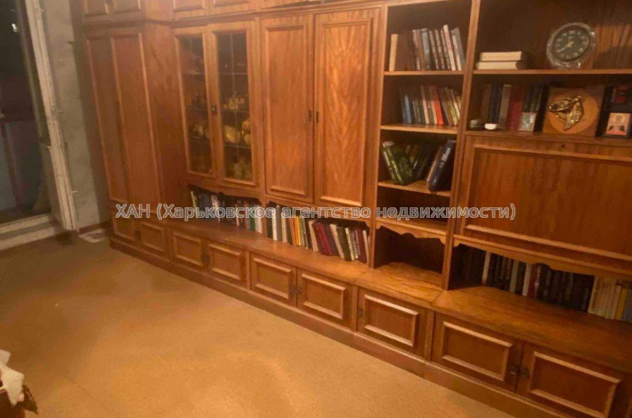 Продам квартиру, Волонтерская ул. , 71 , 2  ком., 45 м², советский ремонт 
