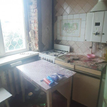 Продам квартиру, Пятисотницкая ул. , 1 кім., 30 м², без ремонта 