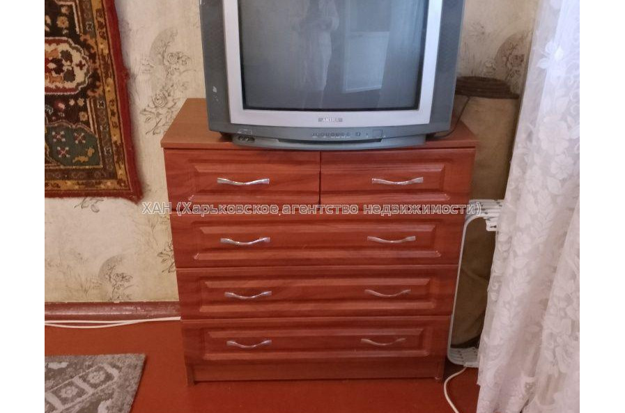 Продам квартиру, Каденюка ул. , 3  ком., 65 м², косметический ремонт 