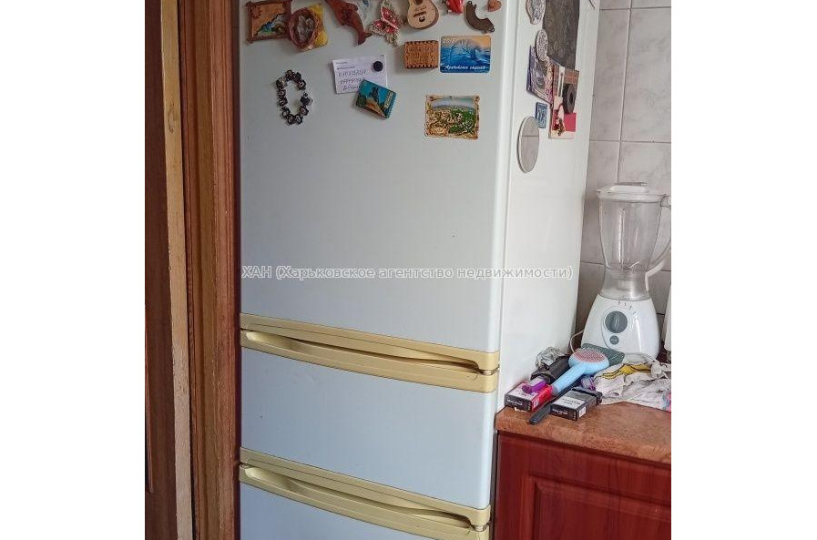 Продам квартиру, Каденюка ул. , 3  ком., 65 м², косметический ремонт 