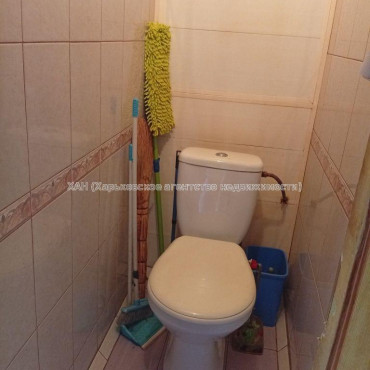 Продам квартиру, Каденюка ул. , 3  ком., 65 м², косметический ремонт 