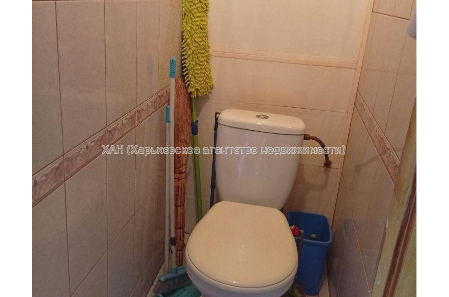 Продам квартиру, Каденюка ул. , 3  ком., 65 м², косметический ремонт 