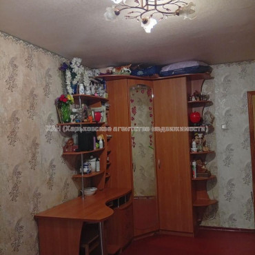 Продам квартиру, Каденюка ул. , 3  ком., 65 м², косметический ремонт 