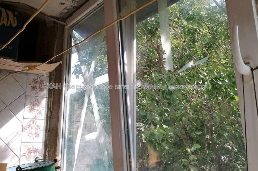 Продам квартиру, Каденюка ул. , 3  ком., 65 м², косметический ремонт 