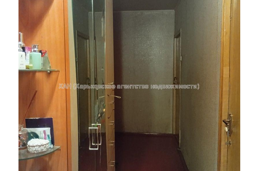 Продам квартиру, Каденюка ул. , 3  ком., 65 м², косметический ремонт 