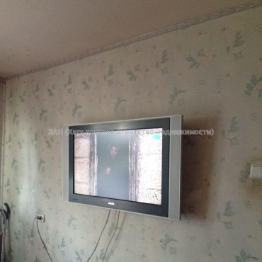 Продам квартиру, Каденюка ул. , 3  ком., 65 м², косметический ремонт 