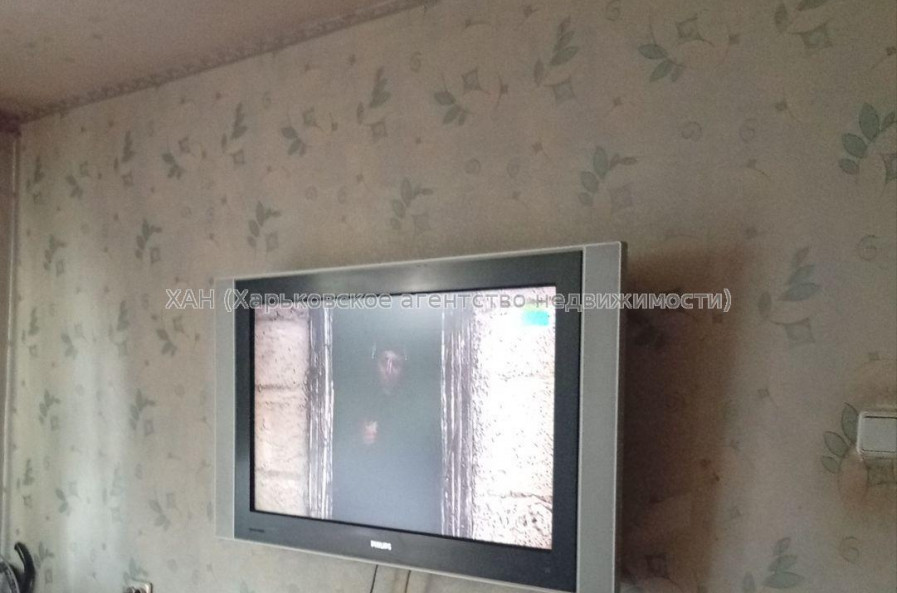 Продам квартиру, Каденюка ул. , 3  ком., 65 м², косметический ремонт 