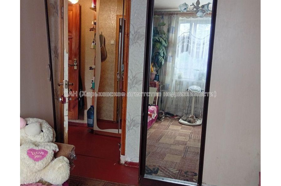 Продам квартиру, Каденюка ул. , 3  ком., 65 м², косметический ремонт 