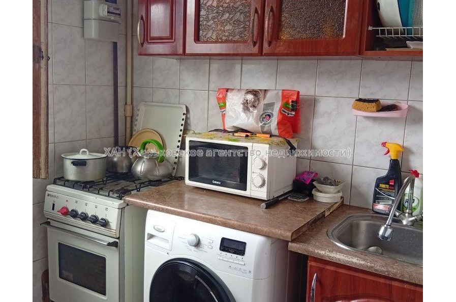 Продам квартиру, Каденюка ул. , 3  ком., 65 м², косметический ремонт 