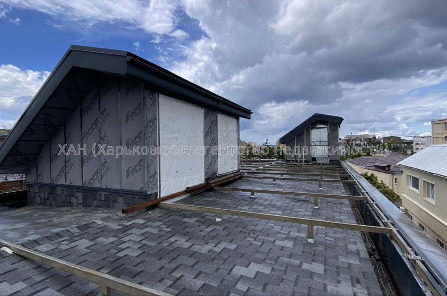 Продам квартиру, Конторская ул. , 3 кім., 94 м², без отделочных работ 