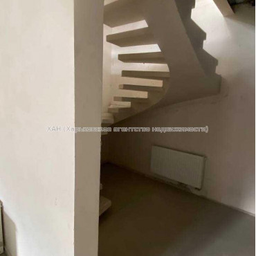 Продам квартиру, Конторская ул. , 3 кім., 94 м², без отделочных работ 