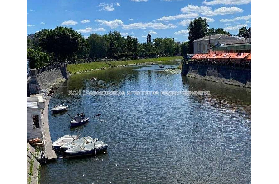 Продам квартиру, Конторская ул. , 3 кім., 94 м², без отделочных работ 