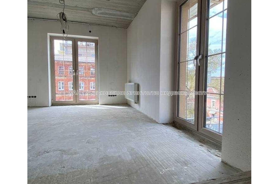 Продам квартиру, Конторская ул. , 3 кім., 94 м², без отделочных работ 
