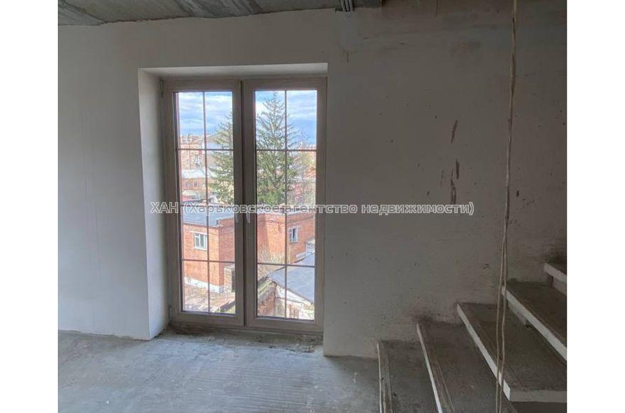 Продам квартиру, Конторская ул. , 3 кім., 94 м², без отделочных работ 