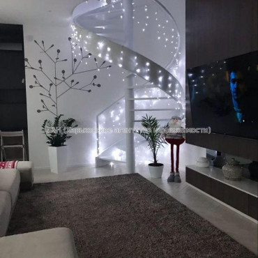 Продам квартиру, Новоалександровская ул. , 3 кім., 100 м², авторский дизайн 