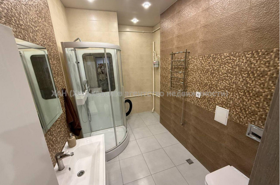 Продам квартиру, Дмитриевская ул. , 4  ком., 120 м², авторский дизайн 