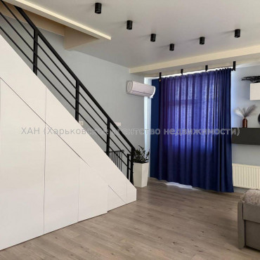 Продам квартиру, Дмитриевская ул. , 4  ком., 120 м², авторский дизайн 