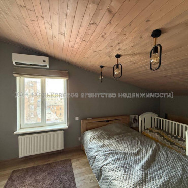 Продам квартиру, Дмитриевская ул. , 4  ком., 120 м², авторский дизайн 