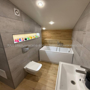 Продам квартиру, Дмитриевская ул. , 4  ком., 120 м², авторский дизайн 