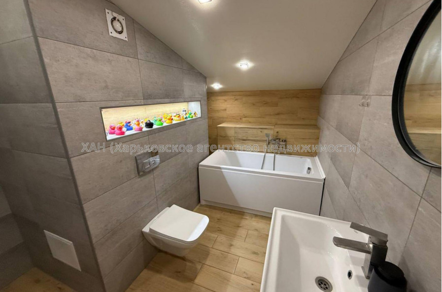 Продам квартиру, Дмитриевская ул. , 4  ком., 120 м², авторский дизайн 