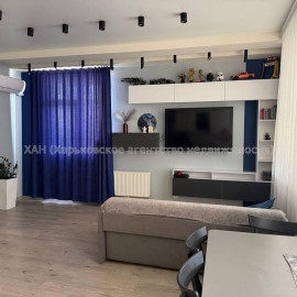 Продам квартиру, Дмитриевская ул. , 4  ком., 120 м², авторский дизайн