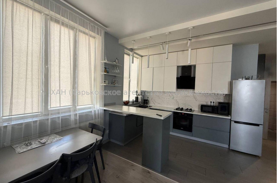 Продам квартиру, Дмитриевская ул. , 4  ком., 120 м², авторский дизайн 