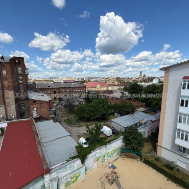 Продам квартиру, Дмитриевская ул. , 4  ком., 120 м², авторский дизайн 