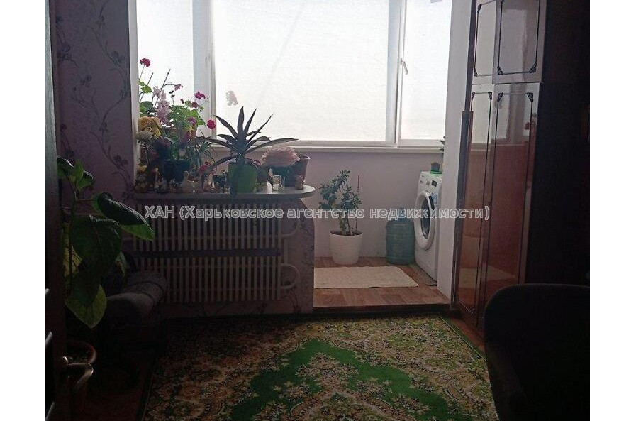 Продам квартиру, Натальи Ужвий ул. , 4  ком., 85 м², косметический ремонт 