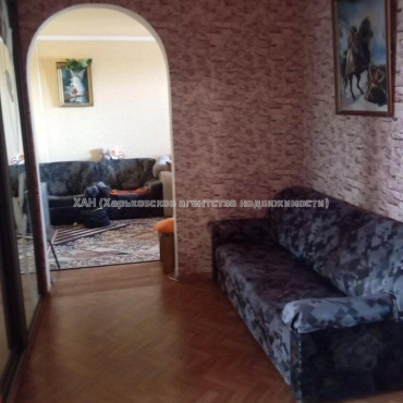 Продам квартиру, Натальи Ужвий ул. , 4  ком., 85 м², косметический ремонт 
