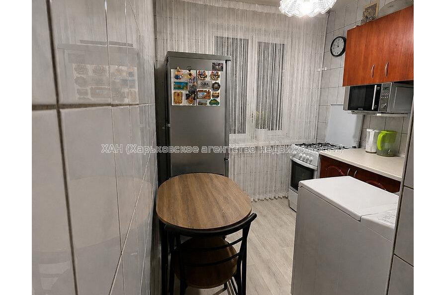 Продам квартиру, Тракторостроителей просп. , 2 кім., 44.20 м², капитальный ремонт 
