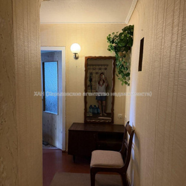 Продам квартиру, Юрьева бульв. , 2  ком., 45.80 м², советский ремонт 