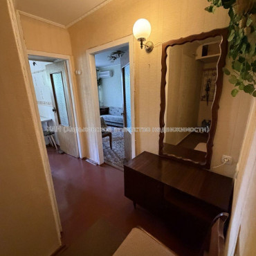Продам квартиру, Юрьева бульв. , 2  ком., 45.80 м², советский ремонт 