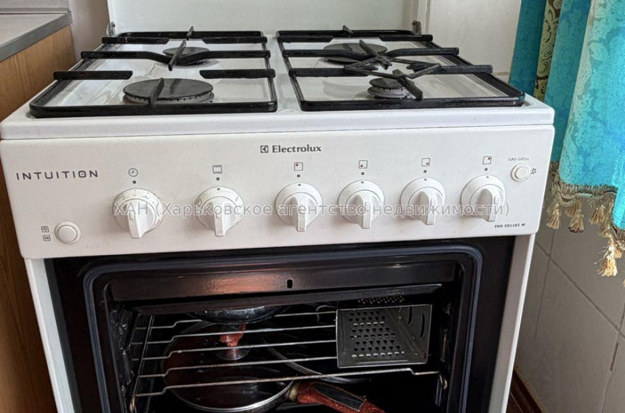 Продам квартиру, Юрьева бульв. , 2  ком., 45.80 м², советский ремонт 