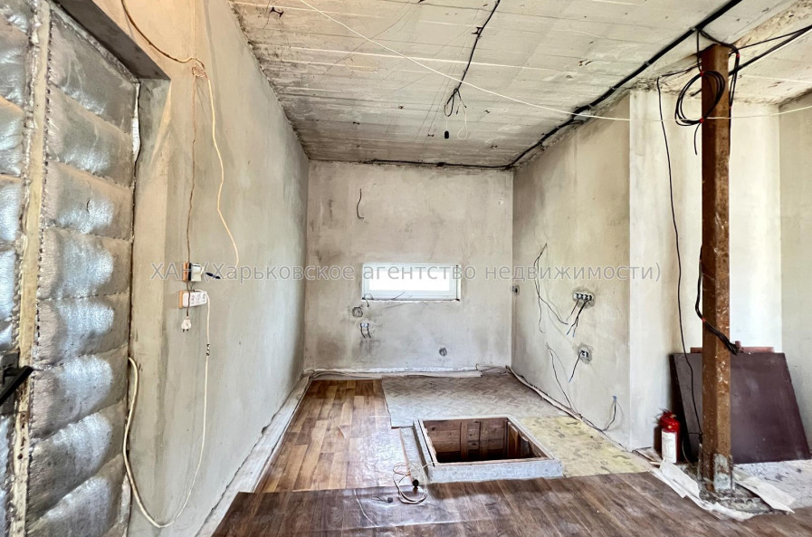 Продам будинок, Грищенко ул. , 63 , 91 м², 6 соток, частичный ремонт 